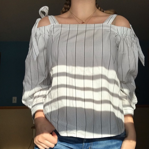Blouse - Picture 1 of 3